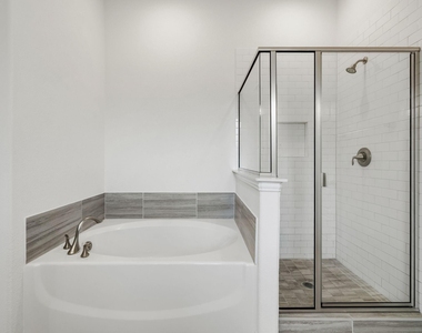 3100 Greenbriar Drive - Photo Thumbnail 22