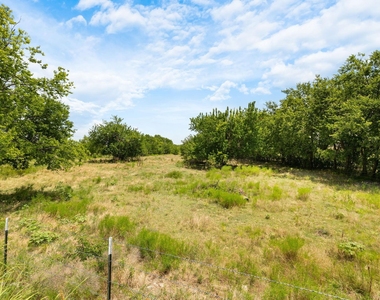 3100 Greenbriar Drive - Photo Thumbnail 39