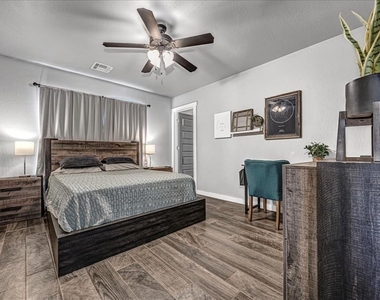 10300 Glover River Drive - Photo Thumbnail 15