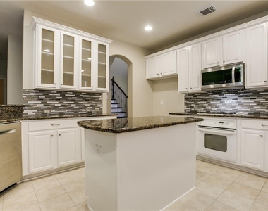 4408 Caledonia Creek Lane - Photo Thumbnail 10
