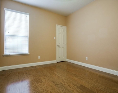 4408 Caledonia Creek Lane - Photo Thumbnail 25