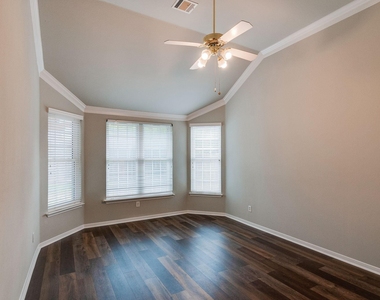 29 Chimney Rock Drive - Photo Thumbnail 20