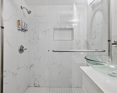 3608 Courtdale - Photo Thumbnail 15