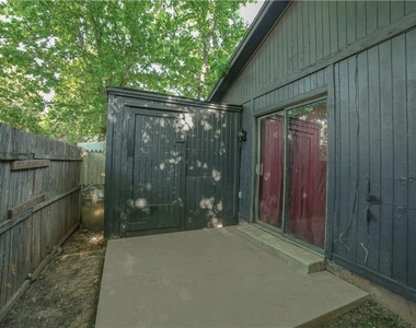 8805 Saint George Way - Photo Thumbnail 1