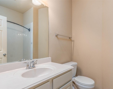 1405 Samantha Creek Drive - Photo Thumbnail 14