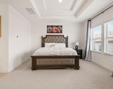 112 Canonbury Drive - Photo Thumbnail 8