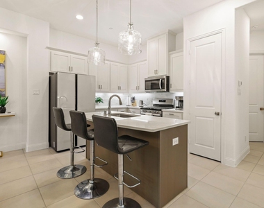 112 Canonbury Drive - Photo Thumbnail 14