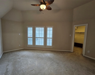 1009 Ricci Court - Photo Thumbnail 15