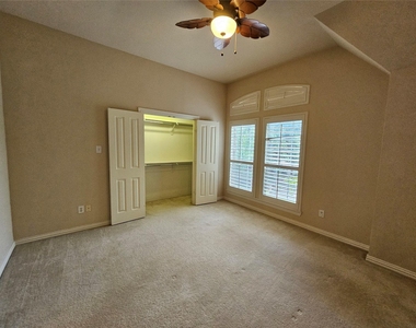1009 Ricci Court - Photo Thumbnail 24