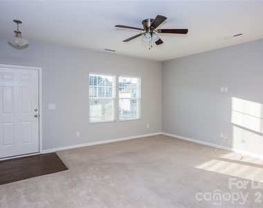 1072 Ramsgate Drive Sw - Photo Thumbnail 5