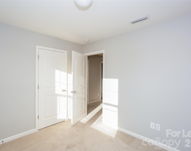 1072 Ramsgate Drive Sw - Photo Thumbnail 12