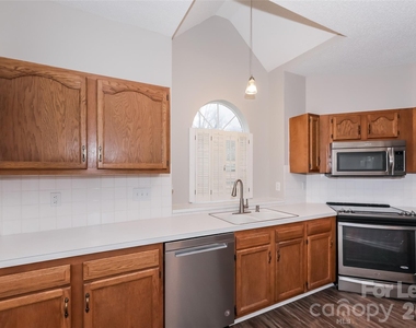 11331 Clayford Ridge - Photo Thumbnail 4