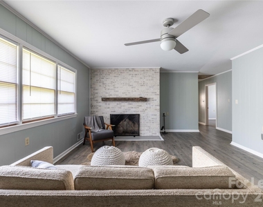 34 Willow Street - Photo Thumbnail 2