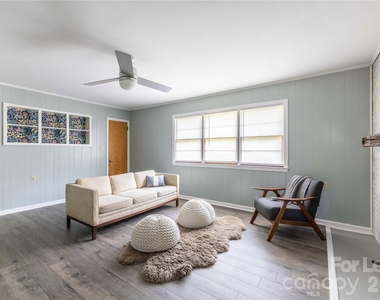 34 Willow Street - Photo Thumbnail 4