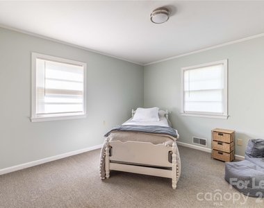 34 Willow Street - Photo Thumbnail 17
