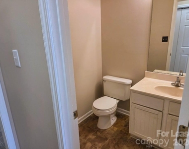 5325 Timbertop Lane - Photo Thumbnail 8