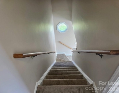 5325 Timbertop Lane - Photo Thumbnail 11