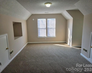 5325 Timbertop Lane - Photo Thumbnail 20