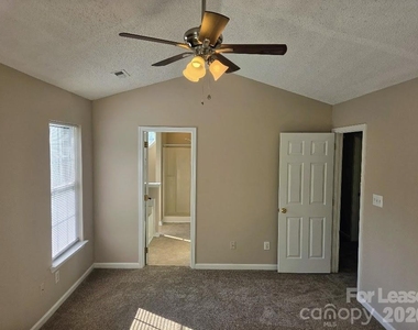 5325 Timbertop Lane - Photo Thumbnail 12