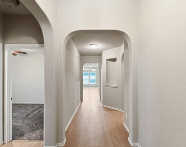 824 Dove Cove - Photo Thumbnail 2