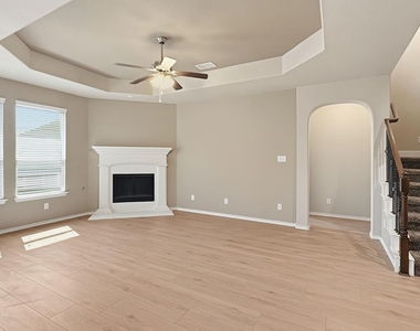 824 Dove Cove - Photo Thumbnail 18