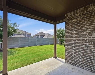 824 Dove Cove - Photo Thumbnail 28