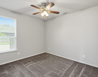 824 Dove Cove - Photo Thumbnail 5