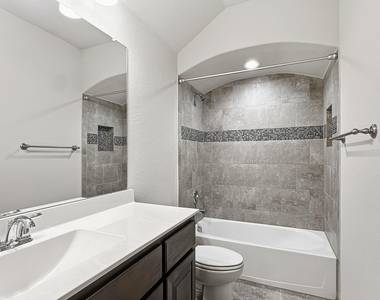 824 Dove Cove - Photo Thumbnail 27