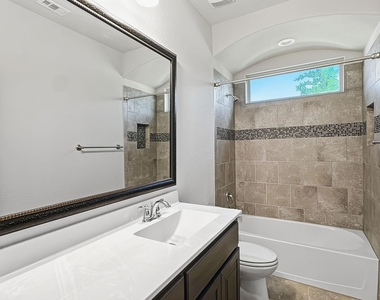 824 Dove Cove - Photo Thumbnail 4