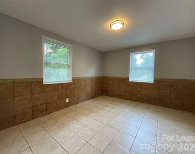 259 Jefferson Court - Photo Thumbnail 13