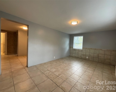 259 Jefferson Court - Photo Thumbnail 7