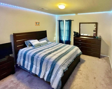 2305 Willard Way - Photo Thumbnail 3