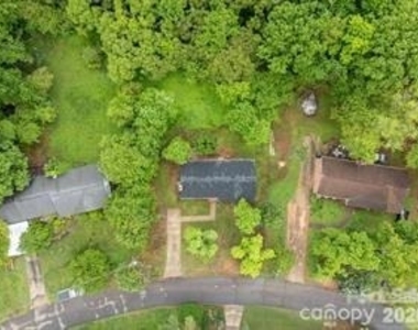 131 Little Forest Lane - Photo Thumbnail 19