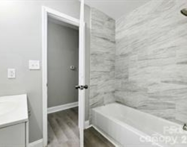 131 Little Forest Lane - Photo Thumbnail 4
