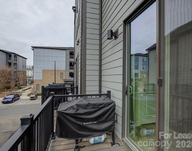 6112 Station Crossing Avenue - Photo Thumbnail 16