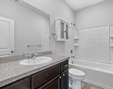 2225 Blythwood Trail - Photo Thumbnail 8