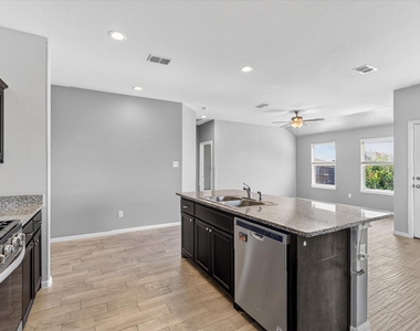 2225 Blythwood Trail - Photo Thumbnail 16