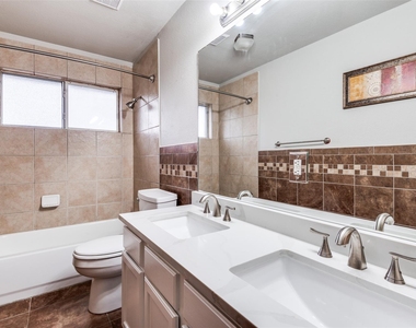414 Ridgegate Drive - Photo Thumbnail 25