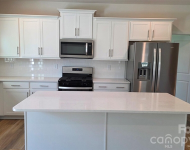 1348 Secrest Commons Drive - Photo Thumbnail 8