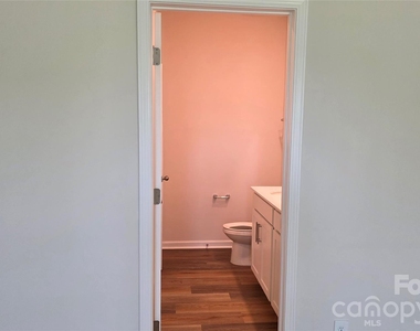 1348 Secrest Commons Drive - Photo Thumbnail 10
