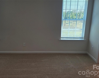 1348 Secrest Commons Drive - Photo Thumbnail 20