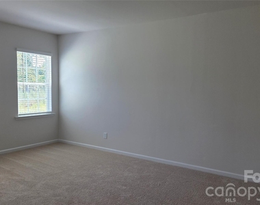 1348 Secrest Commons Drive - Photo Thumbnail 13
