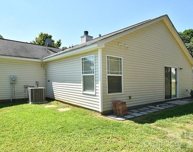 118 Peterborough Drive - Photo Thumbnail 25