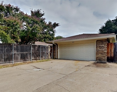 3016 Dartmouth Drive - Photo Thumbnail 20