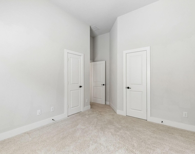 6145 Tahoe Winds Drive - Photo Thumbnail 10