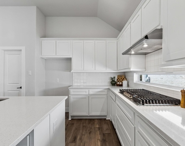 6145 Tahoe Winds Drive - Photo Thumbnail 17