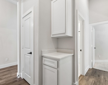 6145 Tahoe Winds Drive - Photo Thumbnail 7