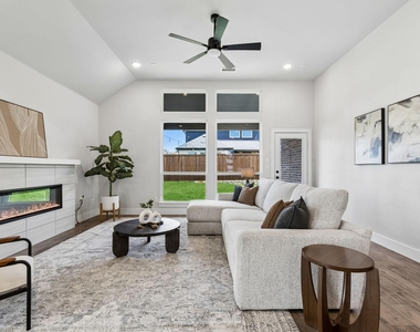 6145 Tahoe Winds Drive - Photo Thumbnail 23