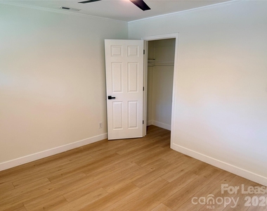 1448 Academy Street - Photo Thumbnail 13