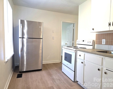 2831 Willow Street - Photo Thumbnail 1
